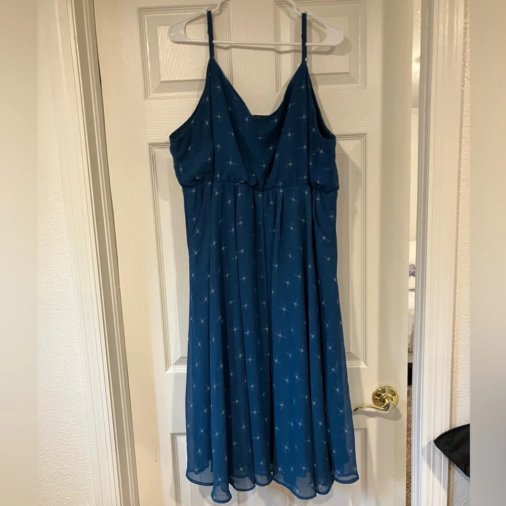 Torrid Midi Chiffon Pleated Dress Pockets Teal Starburst Flowy Elegant 4 4X 26 - Picture 6 of 16